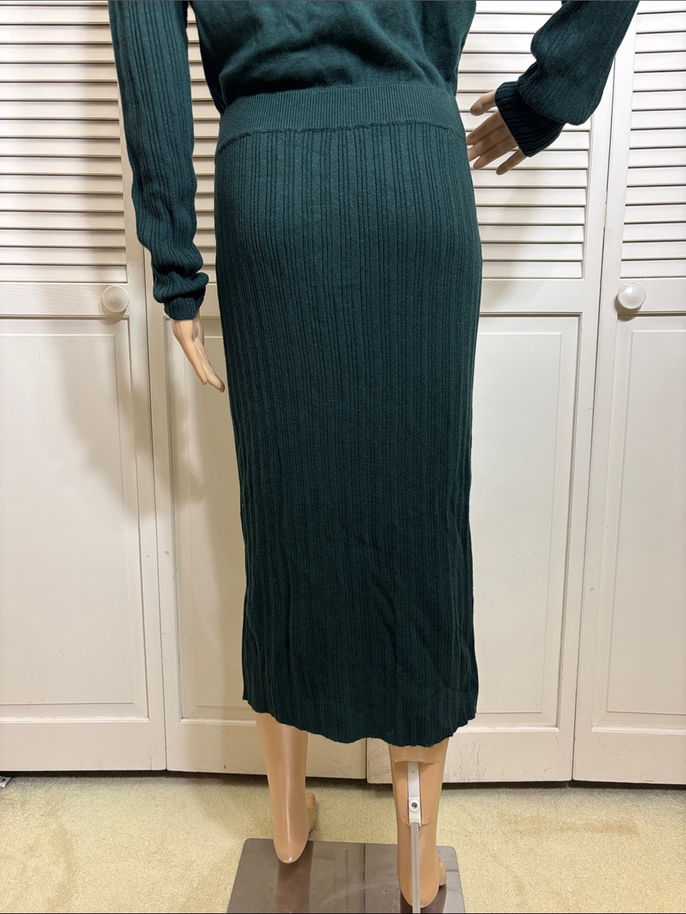 NWT REISS Floris Wool-Blend Knitted Utility Midi Dress in Khaki Medium - Picture 12 of 16